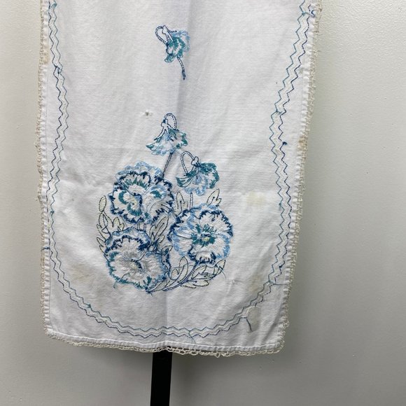 Vintage Shades of Blue Embroidered Table Runner 13" X 37" - Picture 10 of 12